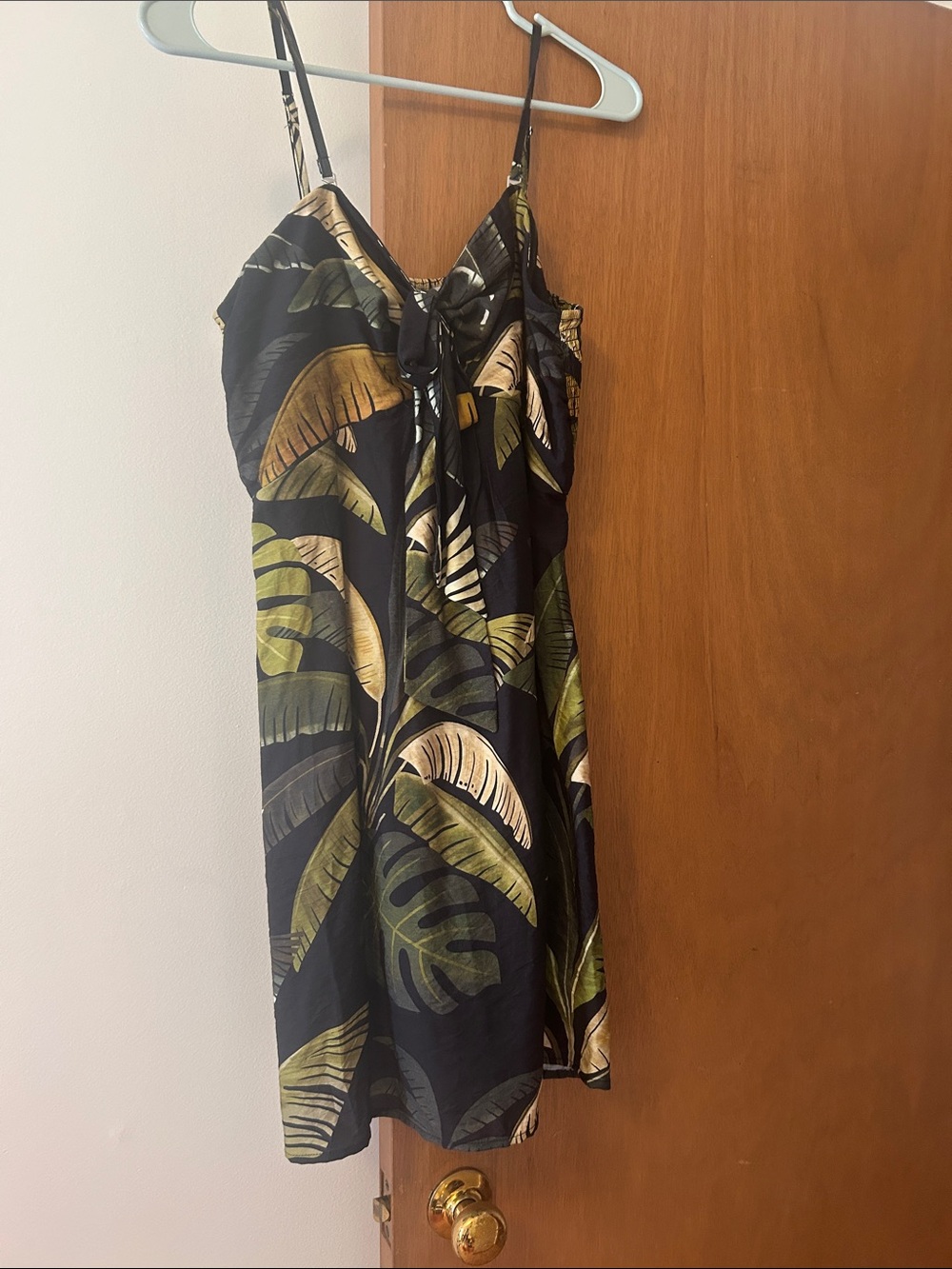 Cupshe Black Tropical Leaf Slip Mini Dress